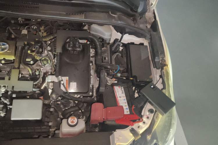 Used Toyota Corolla 2021 Dual-Motor 1.8L E-CVT Elite Edition Engine Bay Left