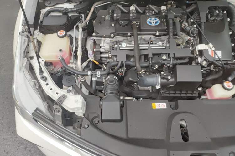 Used Toyota Corolla 2021 Dual-Motor 1.8L E-CVT Elite Edition Engine Bay Left