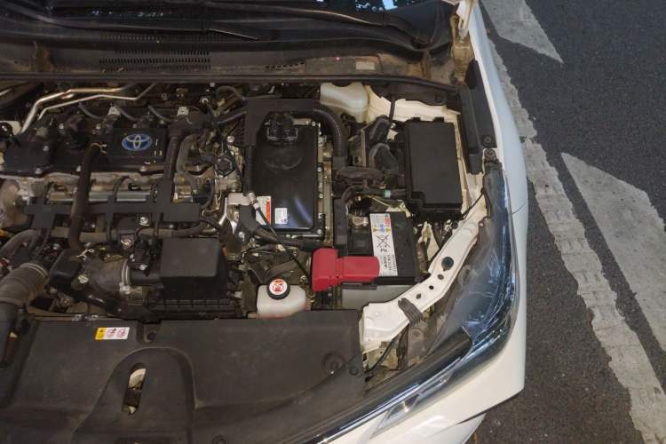 Used Toyota Corolla 2021 Dual-Motor 1.8L E-CVT Elite Edition Engine Bay Left