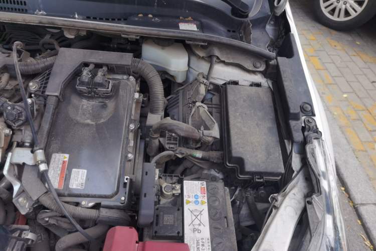 Used Toyota Corolla 2021 Dual-Motor 1.8L E-CVT Elite Edition Engine Bay Left