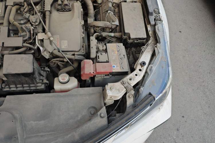 Used Toyota Corolla 2021 Dual-Motor 1.8L E-CVT Elite Edition Engine Bay Left