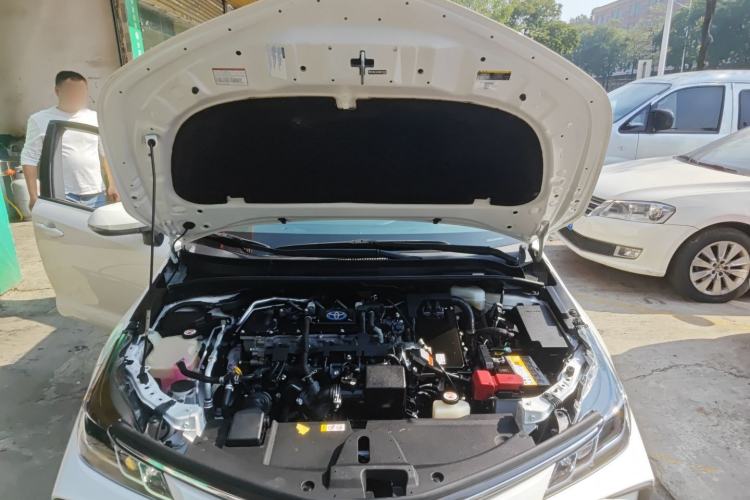 Used Toyota Corolla 2021 Dual-Motor 1.8L E-CVT Elite Edition Engine Bay