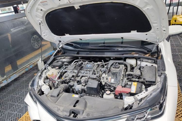 Used Toyota Corolla 2021 Dual-Motor 1.8L E-CVT Elite Edition Engine Bay