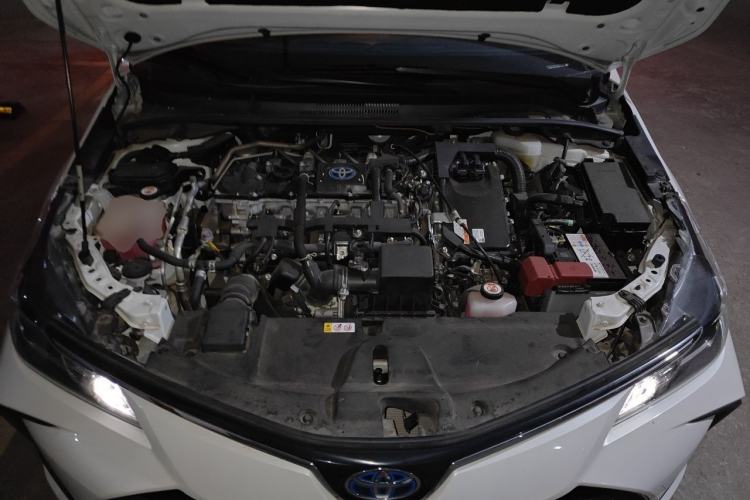 Used Toyota Corolla 2021 Dual-Motor 1.8L E-CVT Elite Edition Engine Bay