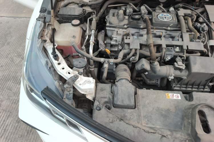 Used Toyota Corolla 2021 Dual-Motor 1.8L E-CVT Elite Edition Engine Bay Right