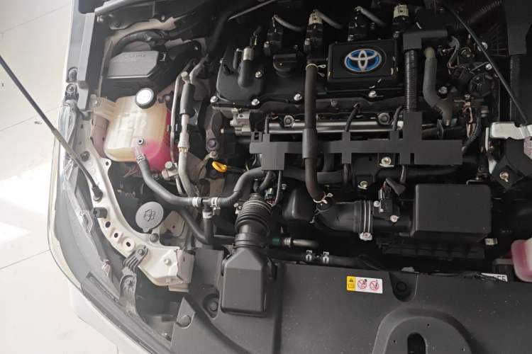 Used Toyota Corolla 2021 Dual-Engine 1.8L E-CVT Pioneer Edition Engine Bay Right