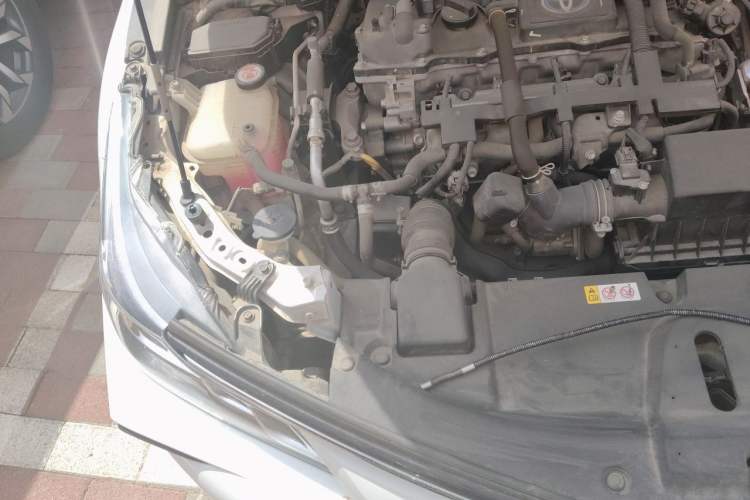 Used Toyota Corolla 2021 Dual-Motor 1.8L E-CVT Elite Edition Engine Bay Right