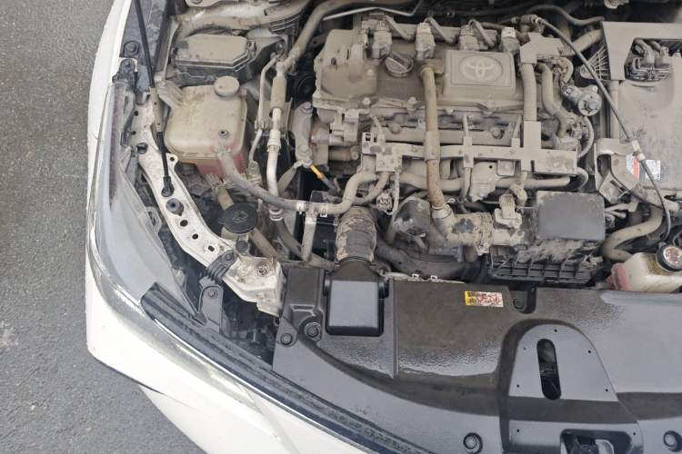 Used Toyota Corolla 2021 Dual-Motor 1.8L E-CVT Elite Edition Engine Bay Right