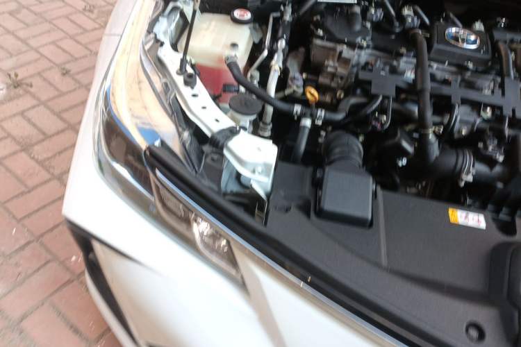 Used Toyota Corolla 2021 Dual-Motor 1.8L E-CVT Elite Edition Engine Bay Right