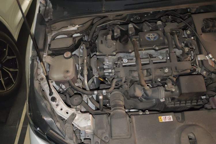 Used Toyota Corolla 2021 Dual-Motor 1.8L E-CVT Elite Edition Engine Bay Right