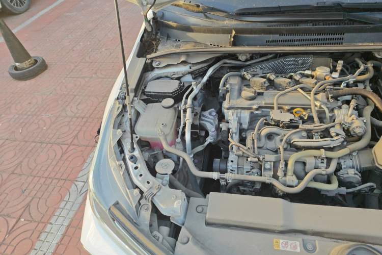 Used Toyota Corolla 2021 TNGA 1.5L CVT Elite Edition Engine Bay Right