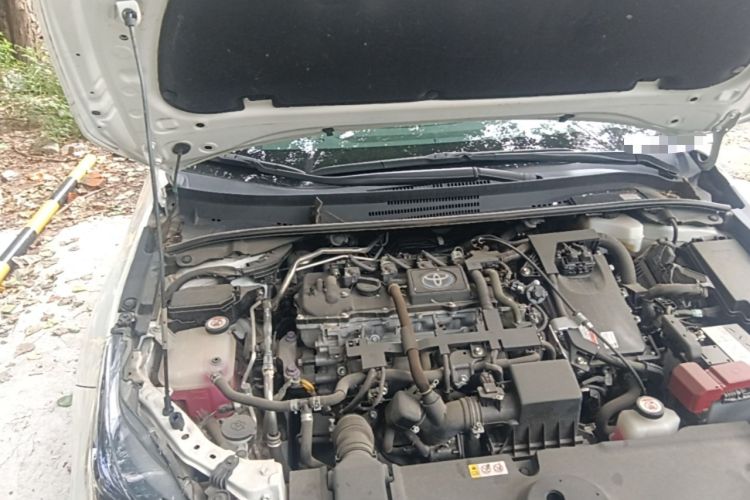 Used Toyota Corolla 2021 Dual-Motor 1.8L E-CVT Elite Edition Engine Bay Right
