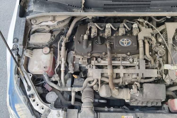 Used Toyota Corolla 2021 Dual-Motor 1.8L E-CVT Elite Edition Engine Bay Right