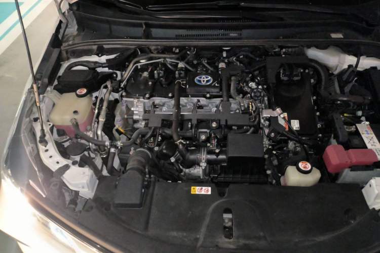 Used Toyota Corolla 2021 Dual-Motor 1.8L E-CVT Elite Edition Engine Bay Right