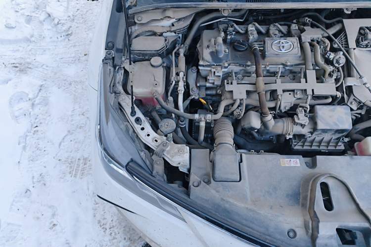 Used Toyota Corolla 2021 Dual-Motor 1.8L E-CVT Elite Edition Engine Bay Right