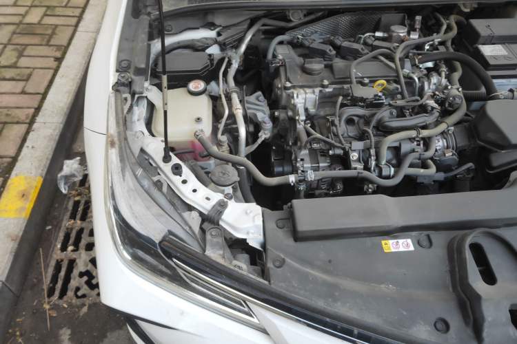 Used Toyota Corolla 2021 TNGA 1.5L CVT Pioneer Edition Engine Bay Right
