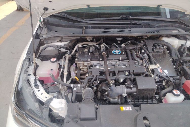 Used Toyota Corolla 2021 Dual-Motor 1.8L E-CVT Elite Edition Engine Bay Right
