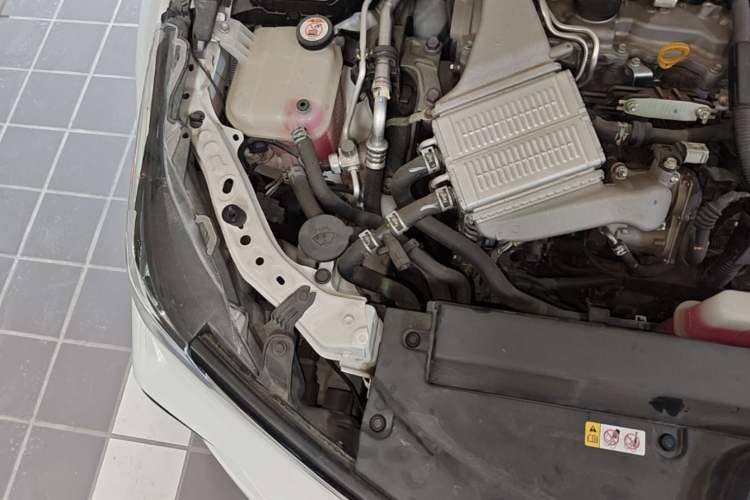 Used Toyota Corolla 2021 1.2T S-CVT Pioneer PLUS Edition Engine Bay Right