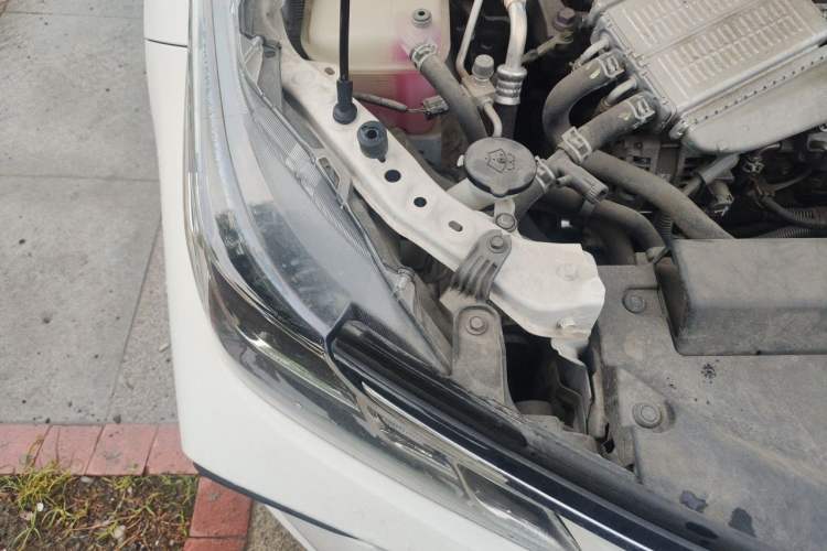 Used Toyota Corolla 2021 1.2T S-CVT Pioneer Edition Engine Bay Right