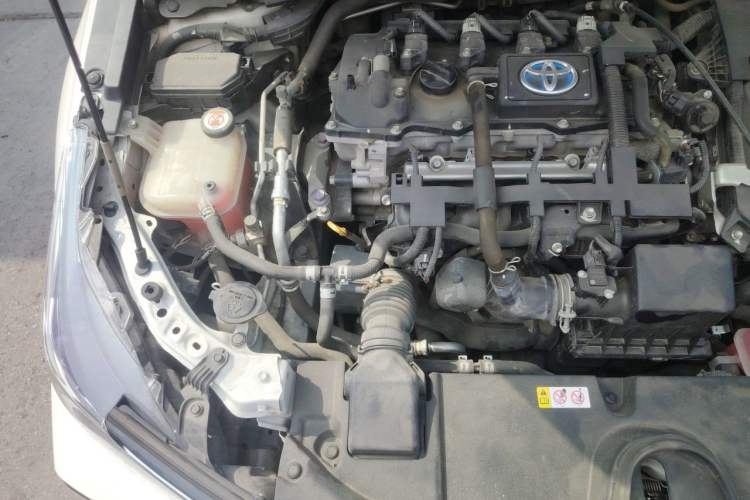 Used Toyota Corolla 2021 Dual-Motor 1.8L E-CVT Elite Edition Engine Bay Right