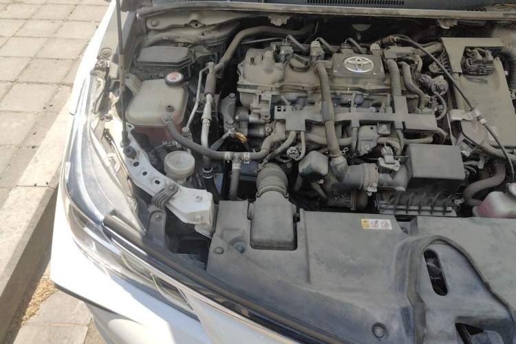 Used Toyota Corolla 2021 Dual-Motor 1.8L E-CVT Elite Edition Engine Bay Right