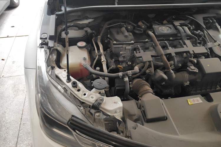 Used Toyota Corolla 2021 Dual-Motor 1.8L E-CVT Elite Edition Engine Bay Right