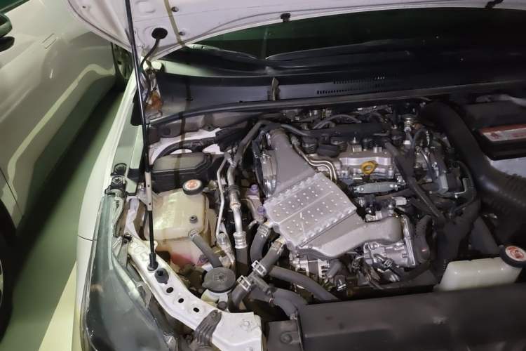 Used Toyota Corolla 2021 1.2T S-CVT Elite Edition Engine Bay Right