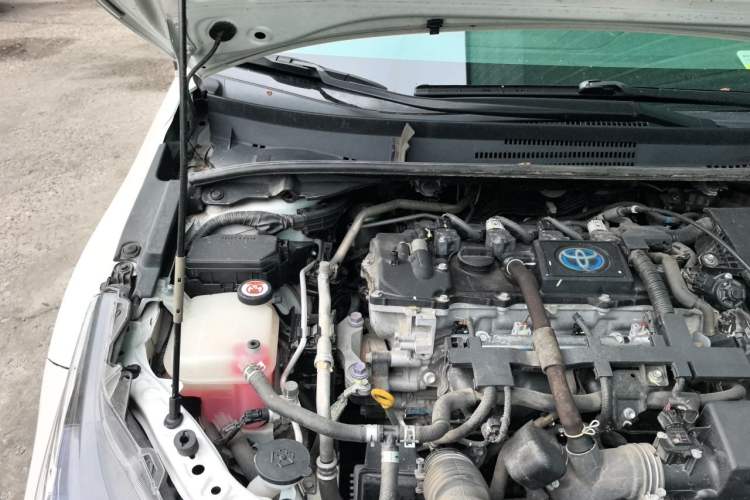 Used Toyota Corolla 2021 Dual-Motor 1.8L E-CVT Elite Edition Engine Bay Right
