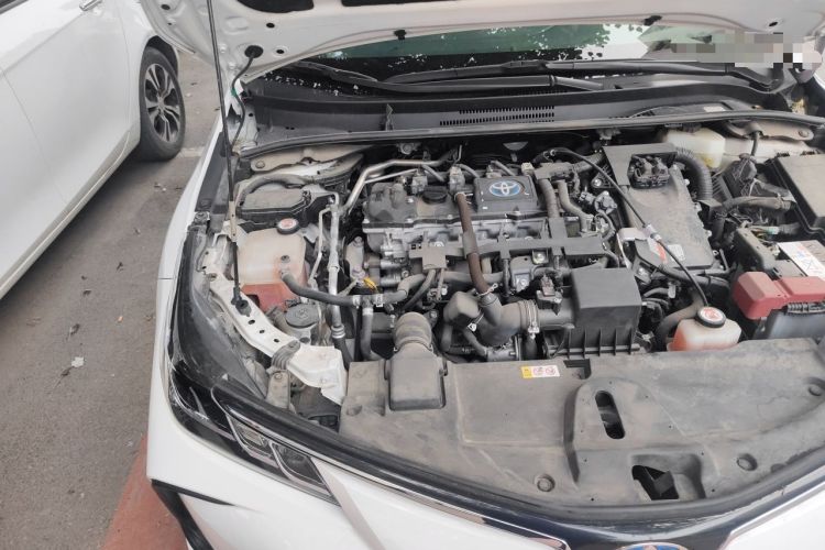 Used Toyota Corolla 2021 Dual-Motor 1.8L E-CVT Elite Edition Engine Bay Right