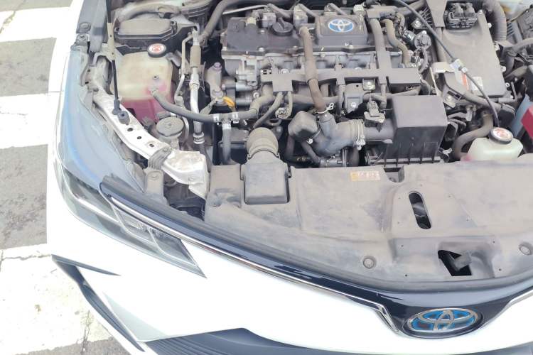 Used Toyota Corolla 2021 Dual-Engine 1.8L E-CVT Pioneer Edition Engine Bay Right