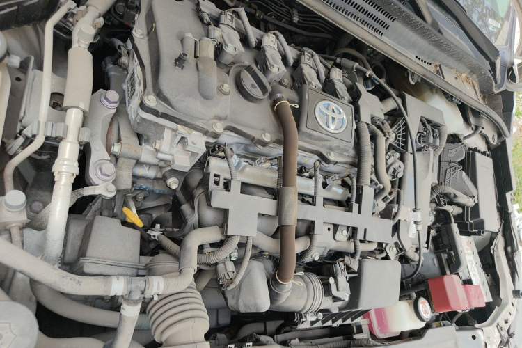 Used Toyota Corolla 2021 Dual-Motor 1.8L E-CVT Elite Edition Engine Bay Right