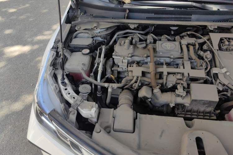 Used Toyota Corolla 2021 Dual-Motor 1.8L E-CVT Elite Edition Engine Bay Right