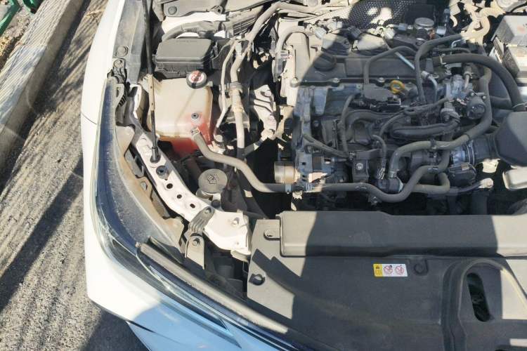 Used Toyota Corolla 2021 TNGA 1.5L CVT Pioneer Edition Engine Bay Right
