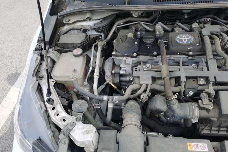 Used Toyota Corolla 2021 Dual-Motor 1.8L E-CVT Elite Edition Engine Bay Right