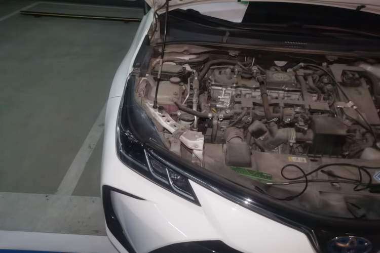 Used Toyota Corolla 2021 Dual-Motor 1.8L E-CVT Elite Edition Engine Bay Right