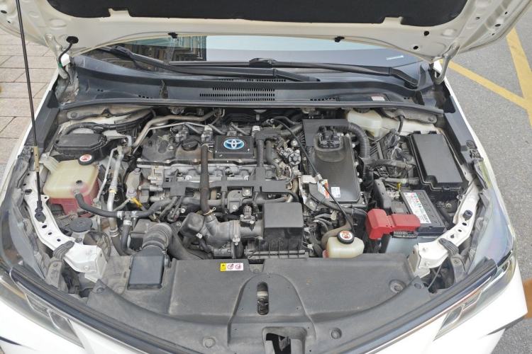 Used Toyota Corolla 2021 Dual-Motor 1.8L E-CVT Elite Edition Engine Bay