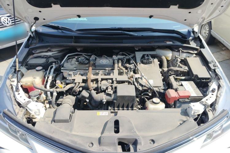 Used Toyota Corolla 2021 Dual-Motor 1.8L E-CVT Elite Edition Engine Bay
