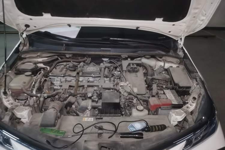 Used Toyota Corolla 2021 Dual-Motor 1.8L E-CVT Elite Edition Engine Bay
