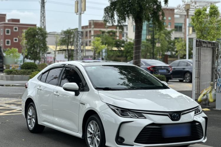 Used Toyota Corolla 2021 Dual-Motor 1.8L E-CVT Elite Edition Exterior 2