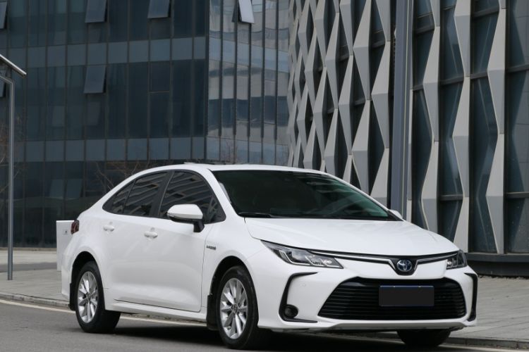 Used Toyota Corolla 2021 Dual-Motor 1.8L E-CVT Elite Edition Exterior 3