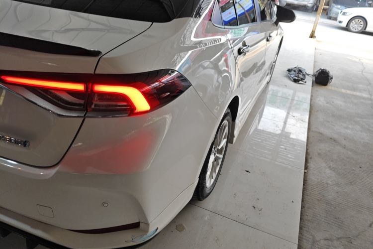 Used Toyota Corolla 2021 Dual-Motor 1.8L E-CVT Elite Edition Exterior 3