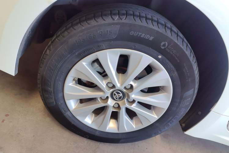 Used Toyota Corolla 2021 Dual-Engine 1.8L E-CVT Pioneer Edition Exterior 3