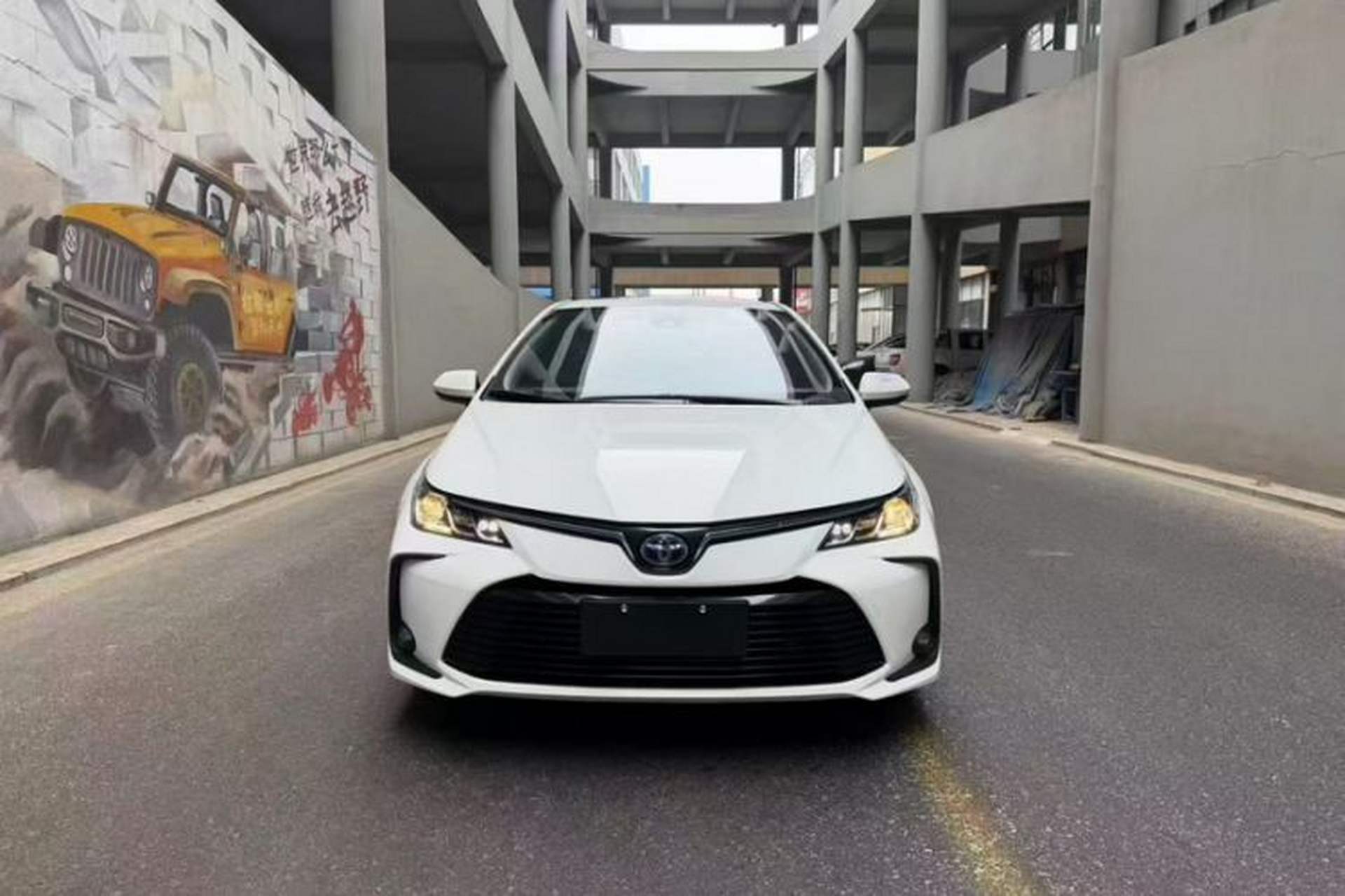 Used Toyota Corolla 2021 Dual-Motor 1.8L E-CVT Elite Edition Exterior 3