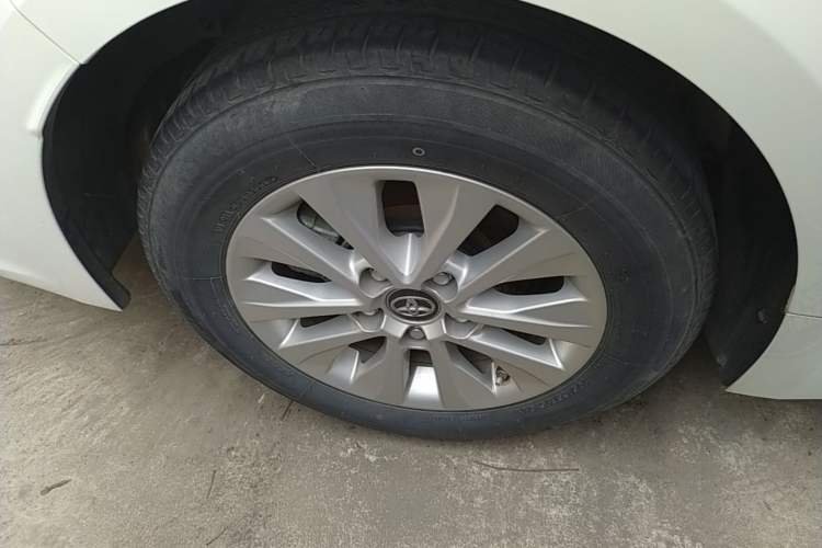 Used Toyota Corolla 2021 TNGA 1.5L CVT Elite Edition Exterior 5
