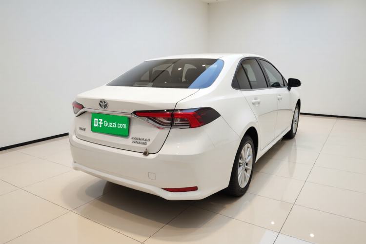 Used Toyota Corolla 2021 Dual-Motor 1.8L E-CVT Elite Edition Exterior 5