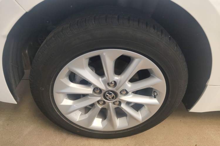 Used Toyota Corolla 2021 Dual-Motor 1.8L E-CVT Elite Edition Exterior 5