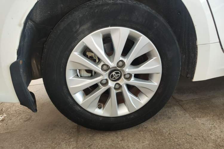 Used Toyota Corolla 2021 Dual-Engine 1.8L E-CVT Pioneer Edition Exterior 5