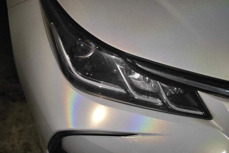 Used Toyota Corolla 2021 Dual-Motor 1.8L E-CVT Elite Edition Exterior 6