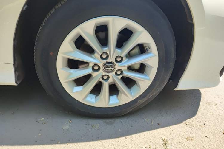 Used Toyota Corolla 2021 Dual-Motor 1.8L E-CVT Elite Edition Exterior 7