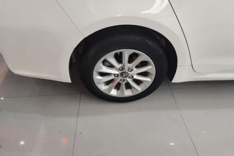 Used Toyota Corolla 2021 Dual-Motor 1.8L E-CVT Elite Edition Exterior 8